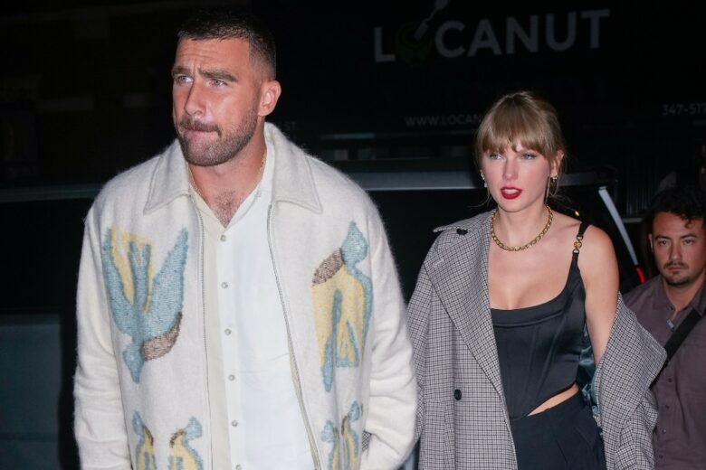 Taylor Swift è «innamorata» di Travis Kelce