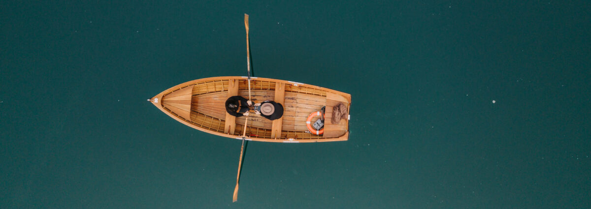 GettyImages-barca-vacanza-lago