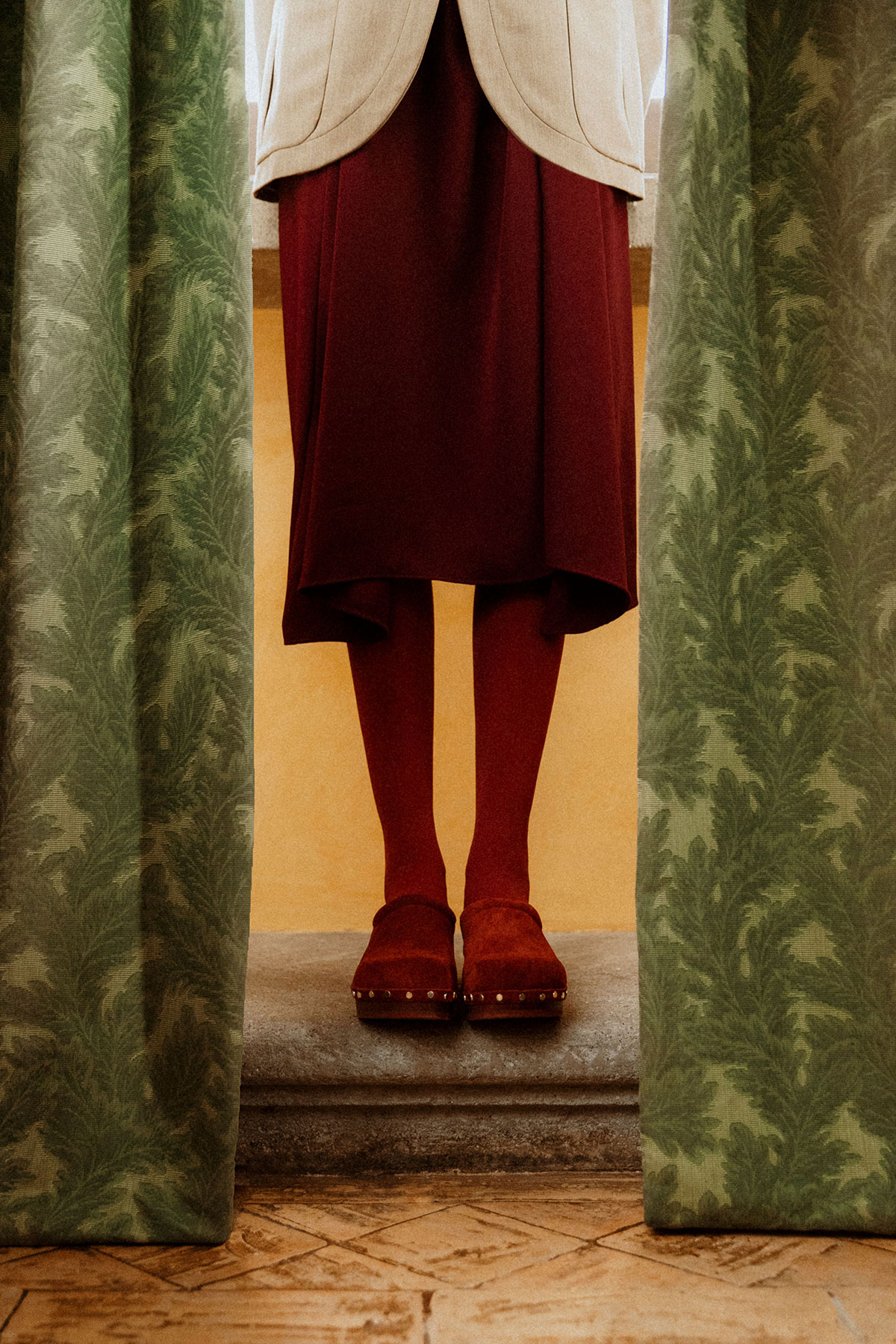 ISSIMO_Clog-plum-(5)