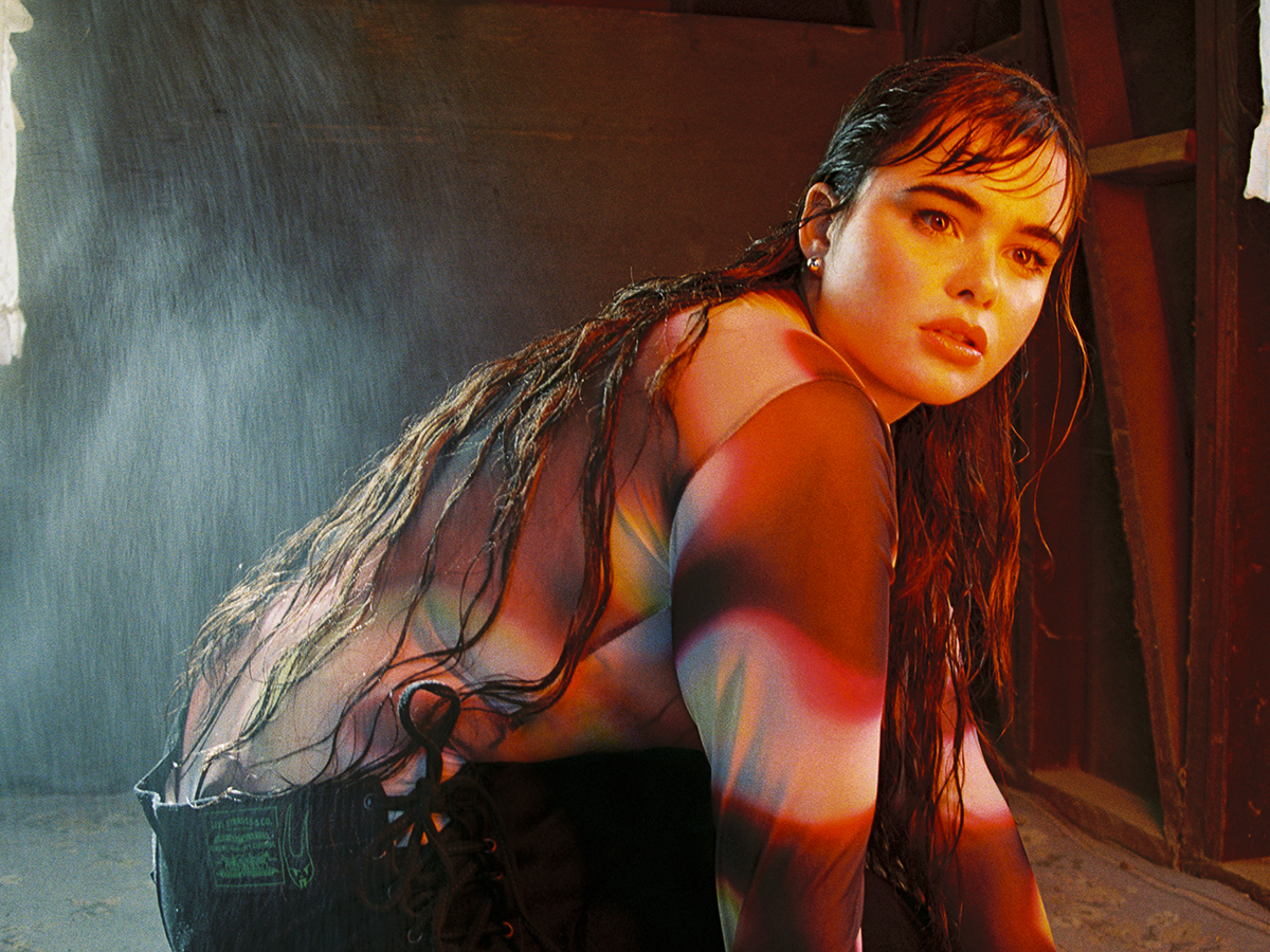 LEVI_SxBARBIE_FERREIRA_H223-14