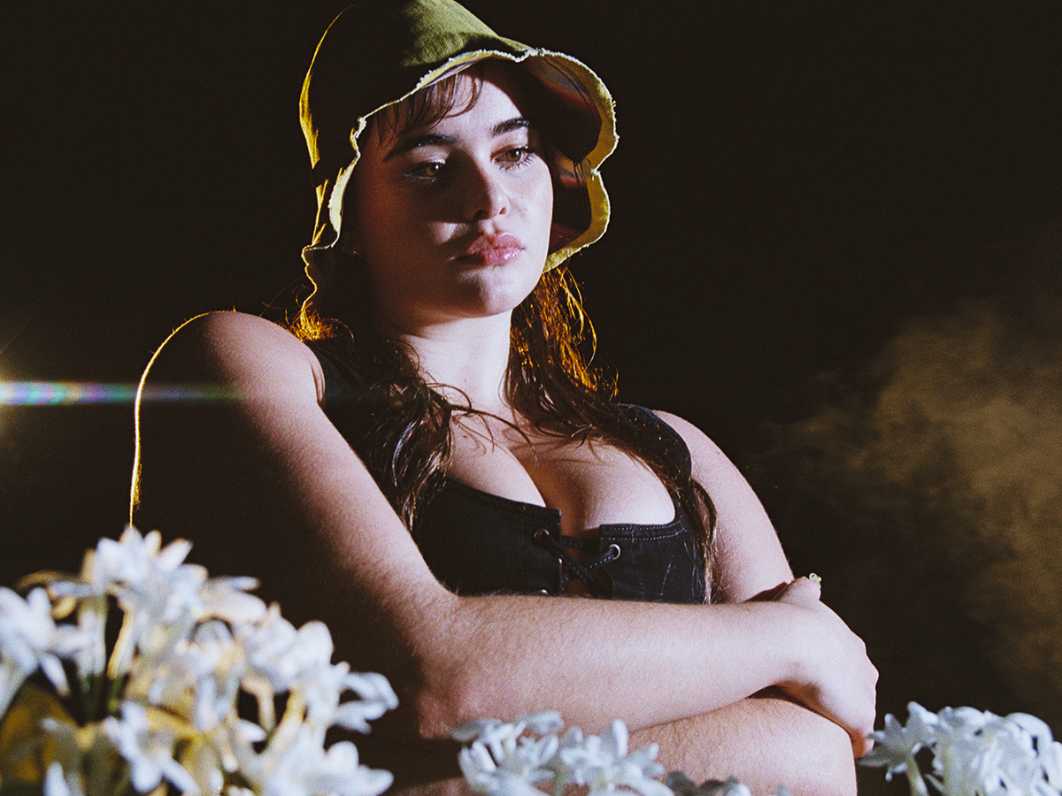 LEVI_SxBARBIE_FERREIRA_H223-19