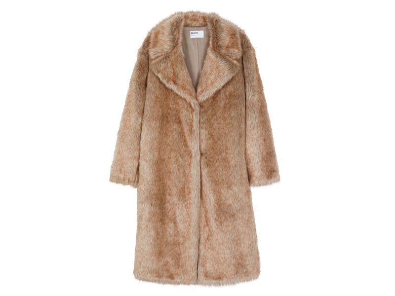 RITA-ORA-X-PRIMARK-Faux-Fur-Coat-£60-€65-�70-PLN-195-CZK-1170-RON-220