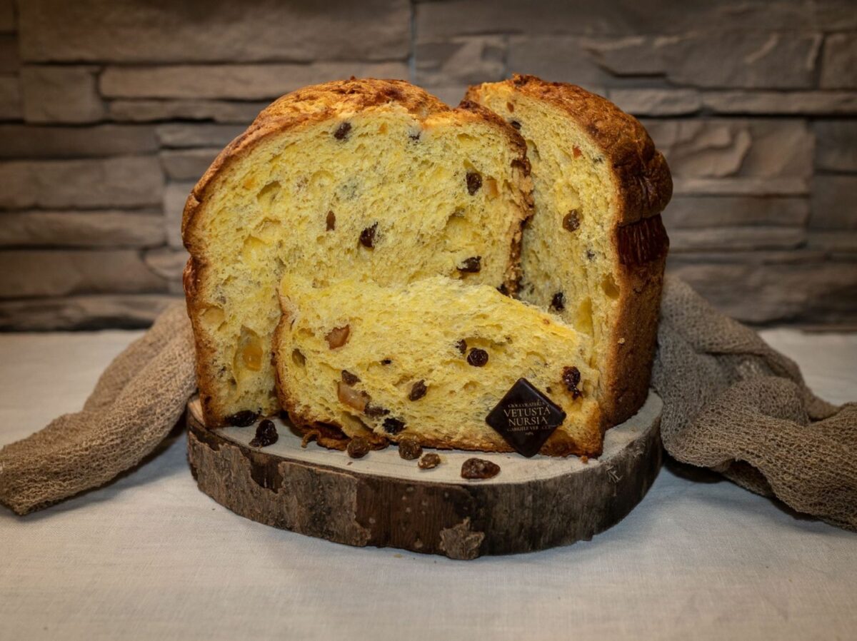 Panettone artigianale cioccolateria Vetusta Nursia