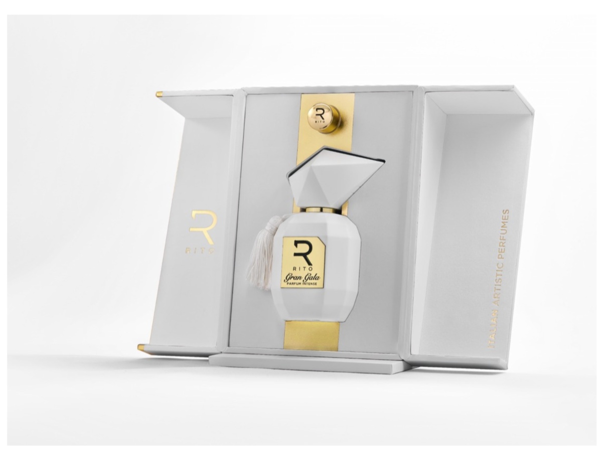 nuovi-profumi-e-cofanetti-idea-regalo-natale-2023-27