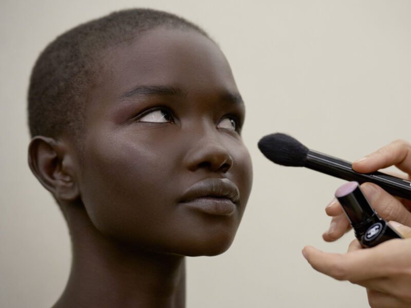 chanel-beauty-look-make-up-sfilata-haute-couture-2024-02