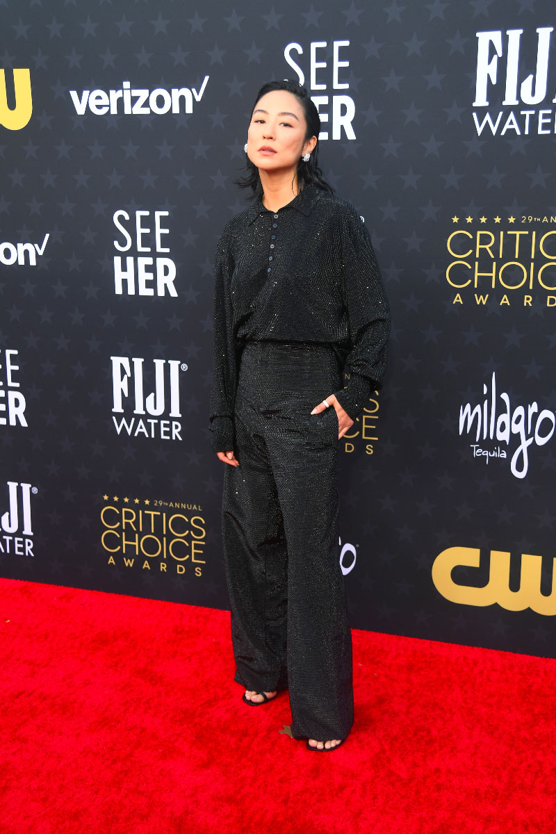 greta-lee-critics-choice-awards-loewe