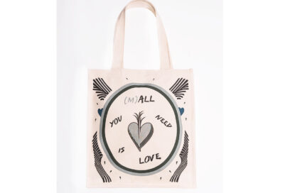 shopper Tote heart – The Mall Luxury Outlets