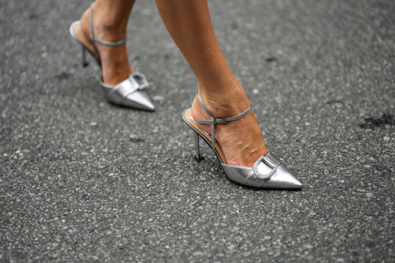 Scarpe metallizzate: 7 modelli perfetti per brillare