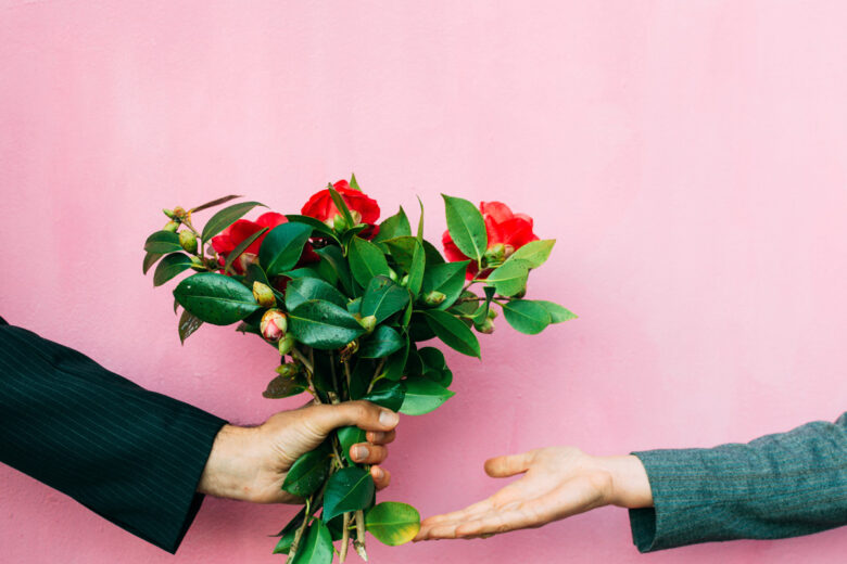 Dal primo appuntamento all’anniversario di matrimonio: ecco quali fiori regalare in ogni occasione