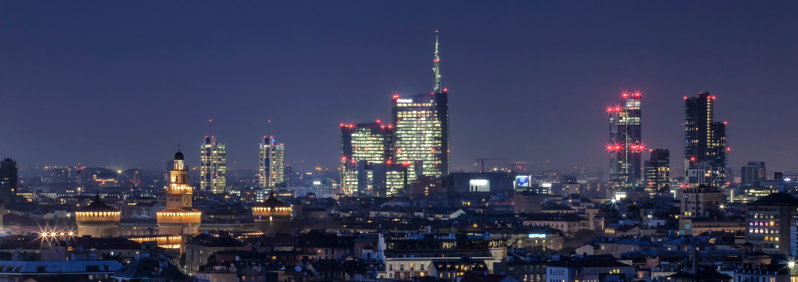 GettyImages-cosa-fare-a-milano-skyline