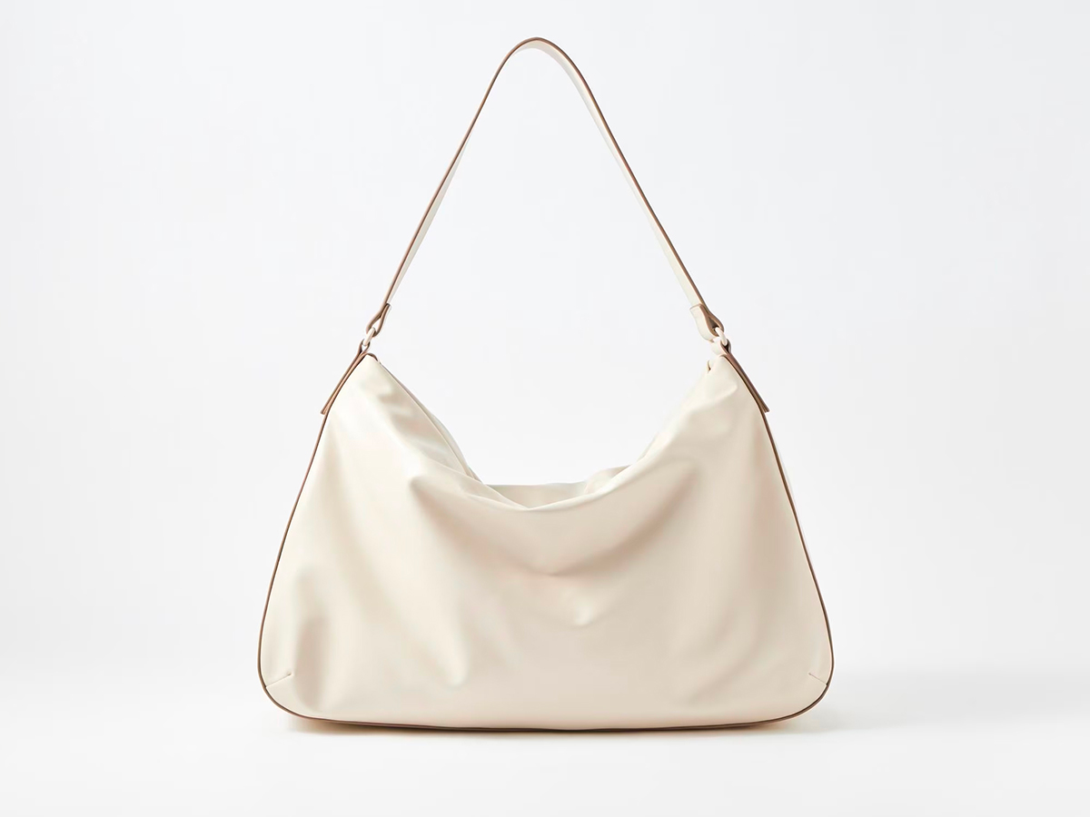 borsa-a-spalla-in-similpelle-uniqlo