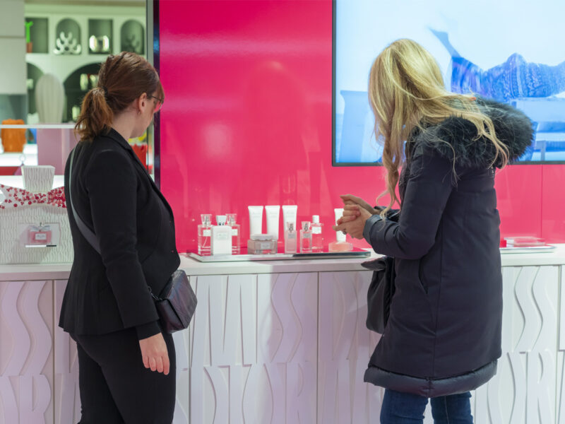 miss-dior-nuovo-profumo-2024-pop-up-store-rinascente-milano-05