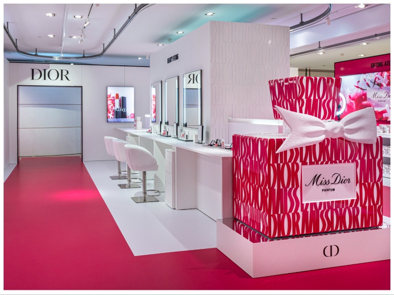 miss dior nuovo profumo 2024 pop up store rinascente milano cover mobile
