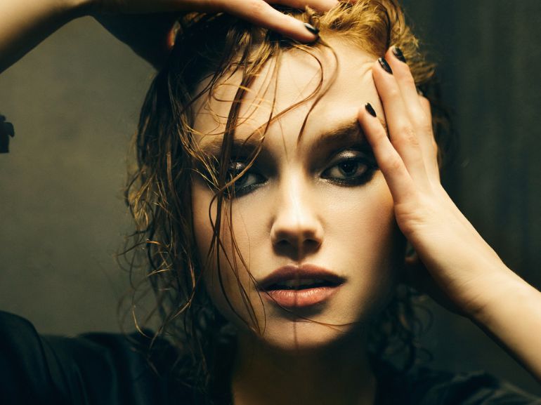 mobile trucco grunge