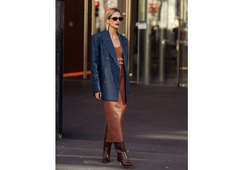 Blazer Donna Corto In Denim Patchwork - Colletto A Intaglio, Maniche Lunghe, Bottone Singolo, Elegante E Casual