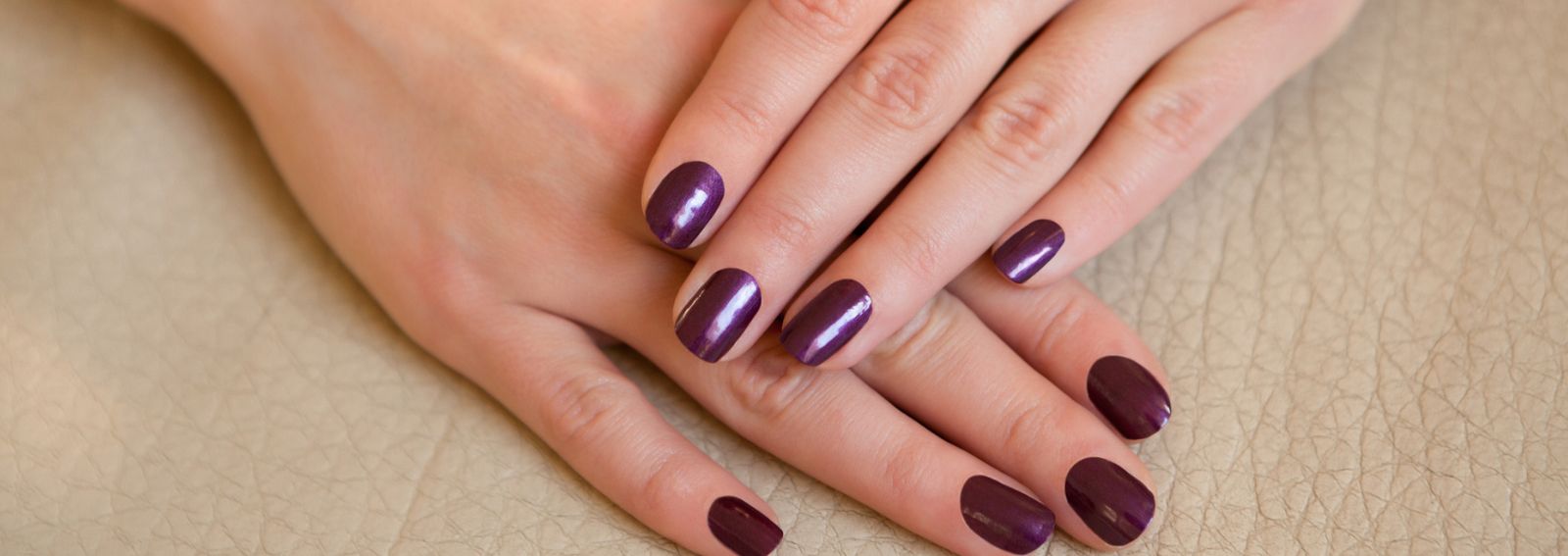 cover unghie prugna 2024