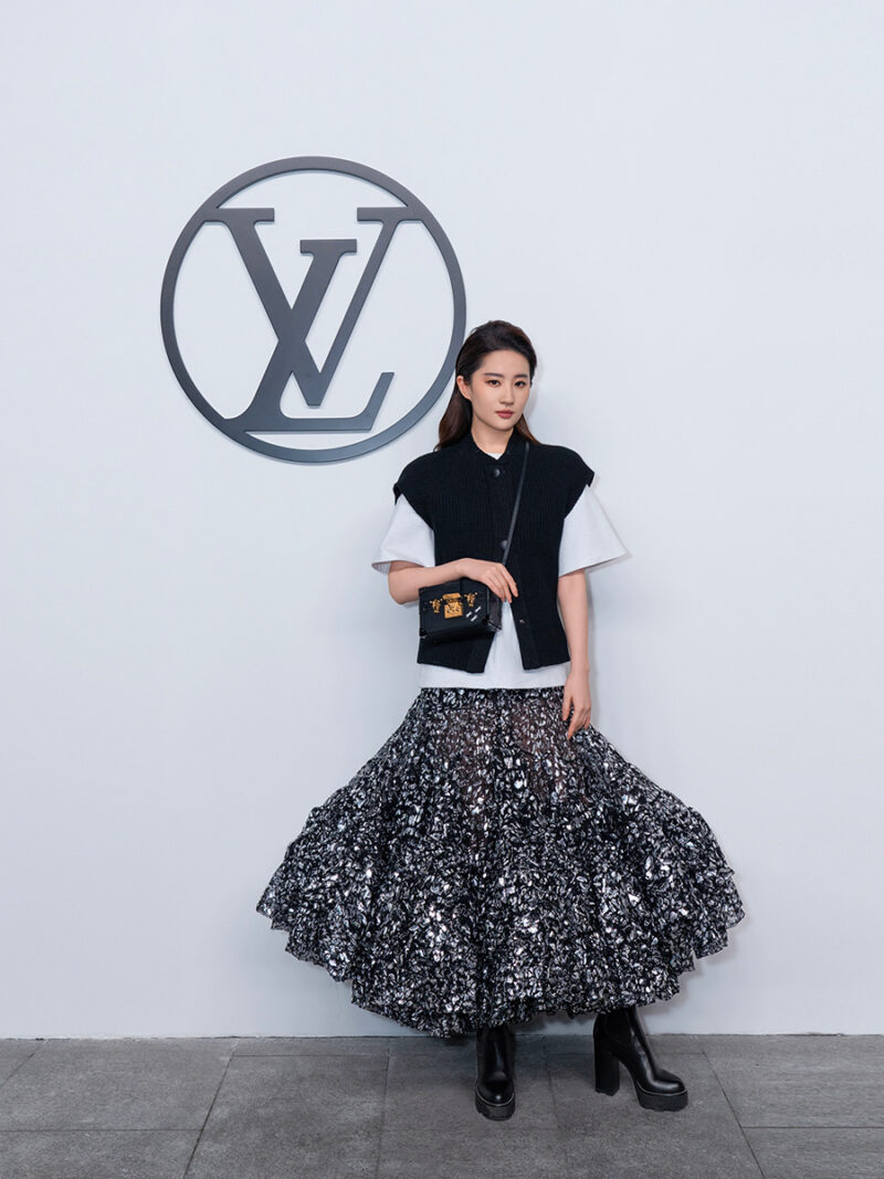 2-LIU-YIFEI