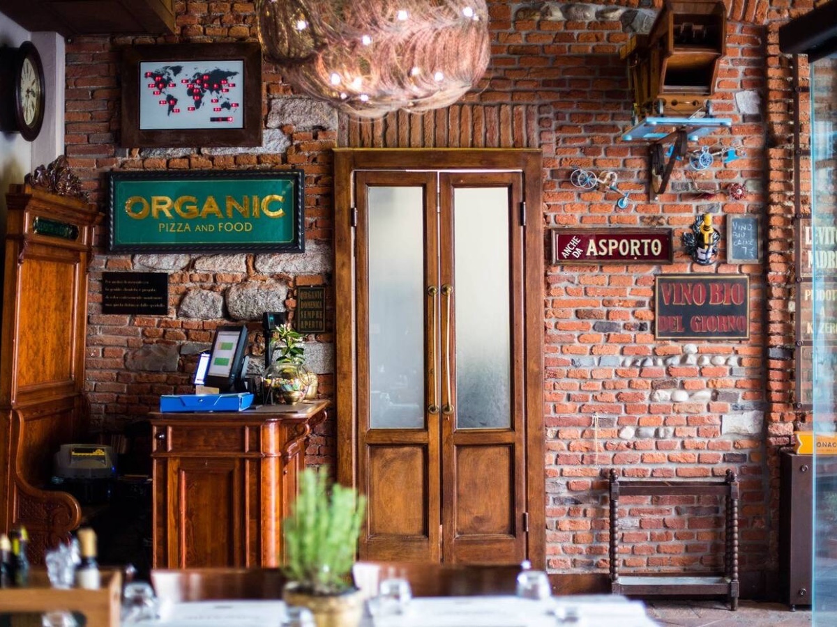 Organic Pizza and Food