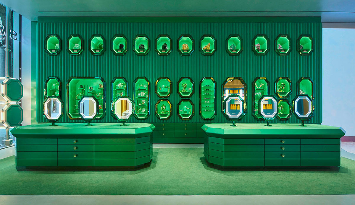 SWAROVSKI-FLAGSHIP-(2)