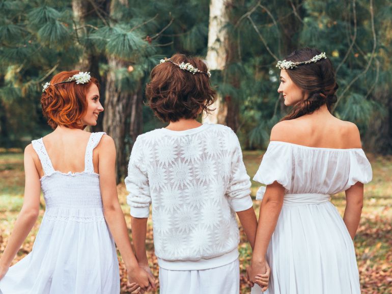 mobile acconciature matrimonio invitata