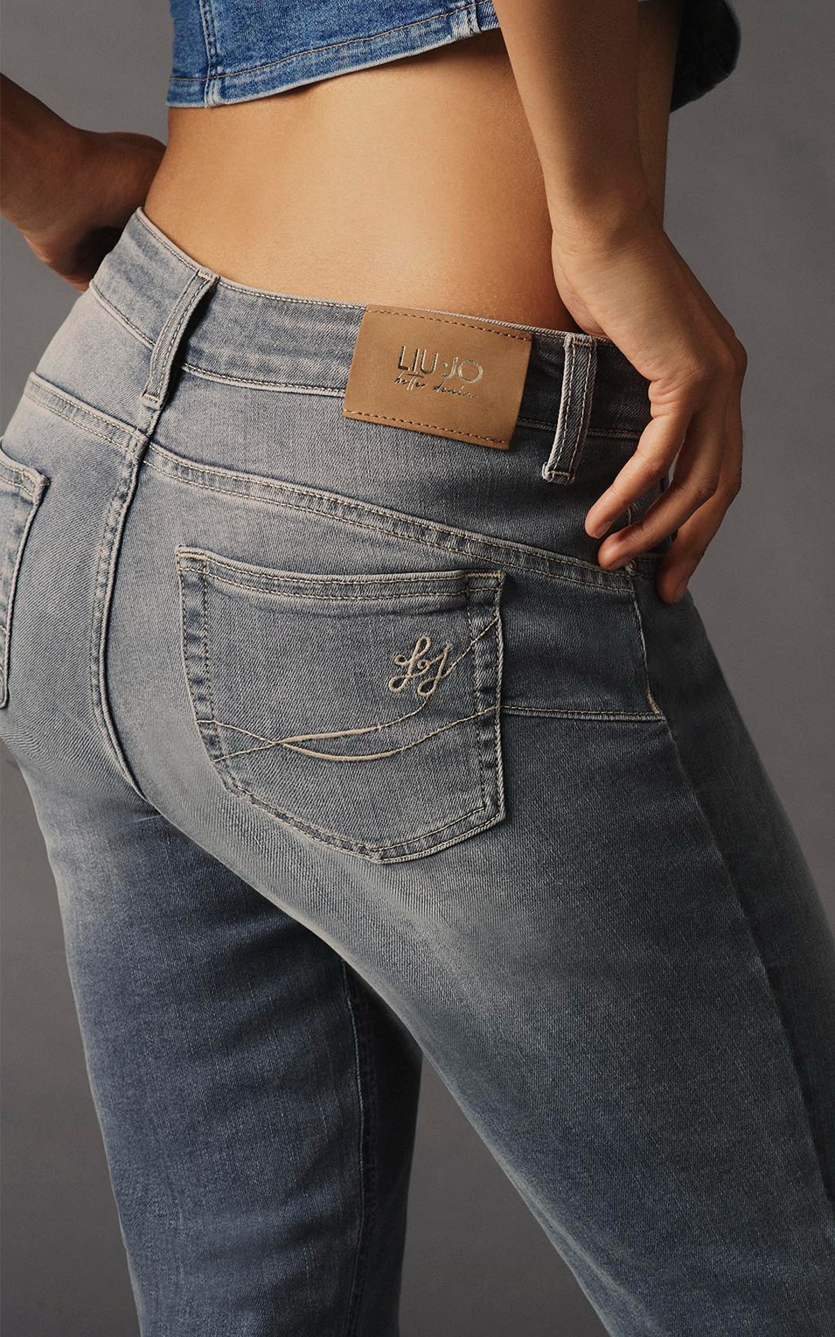 ok Liu Jo_NUOVA CAPSULE COLLECTION BETTER DENIM REALIZZATA IN COLLABORAZIONE CON CANDIANI IN COTONE REGENAGRI_foto 3