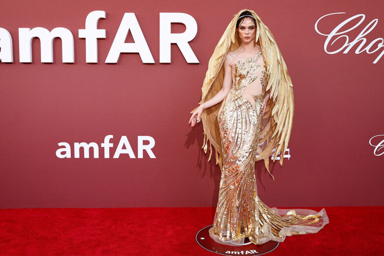 amfAR Gala 2024: a Cannes vanno in scena le piume