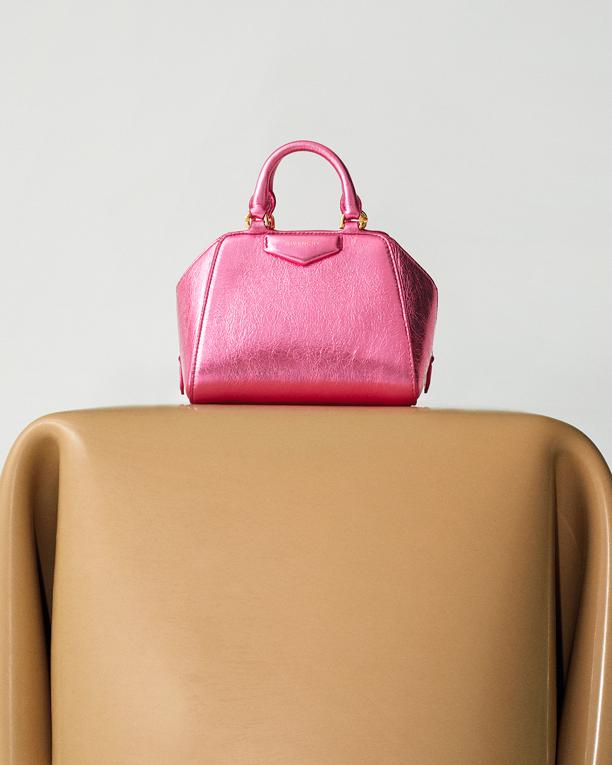 Givenchy_Antigona_DavideFanton_4x5_7