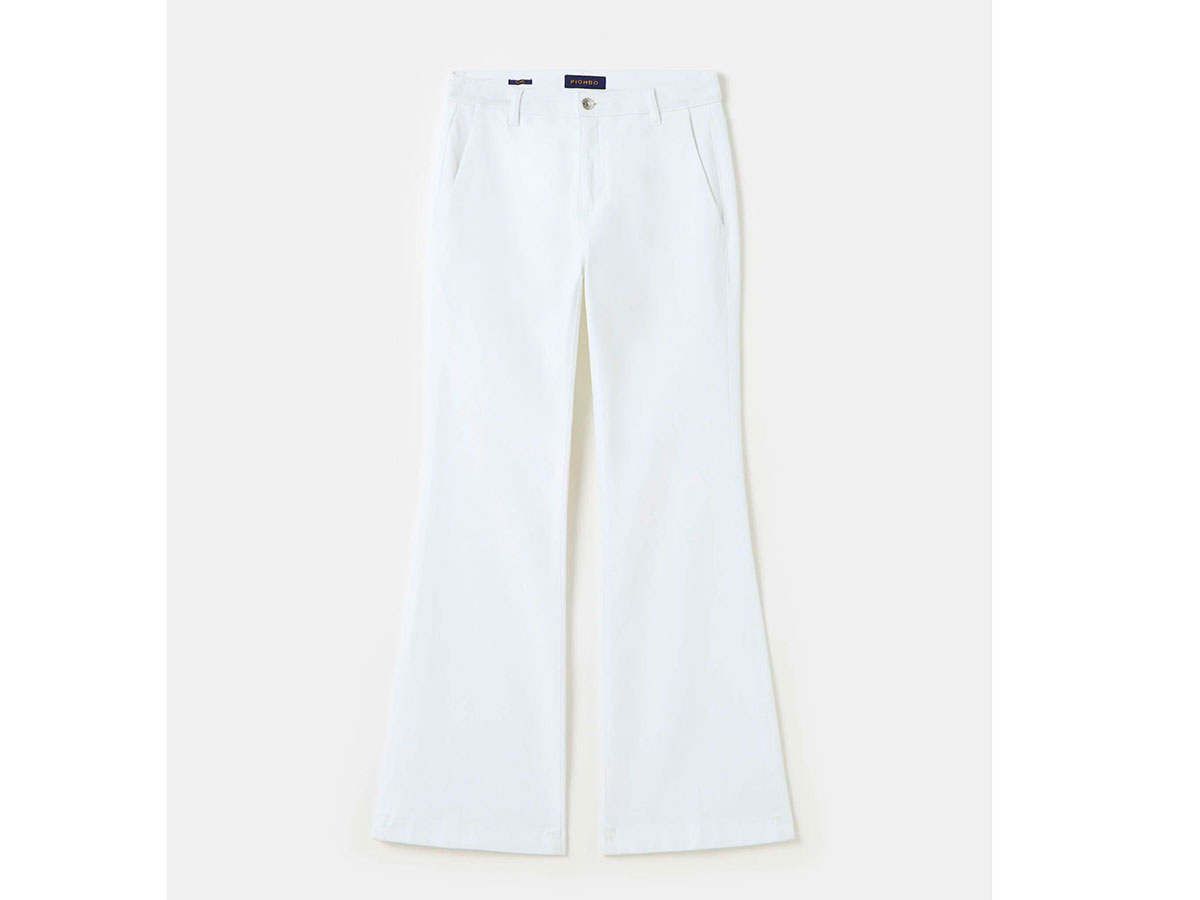 Jeans-chino-flare-fit-in-cotone-stretch-Bianco-ottico-PIOMBO-su-ovs