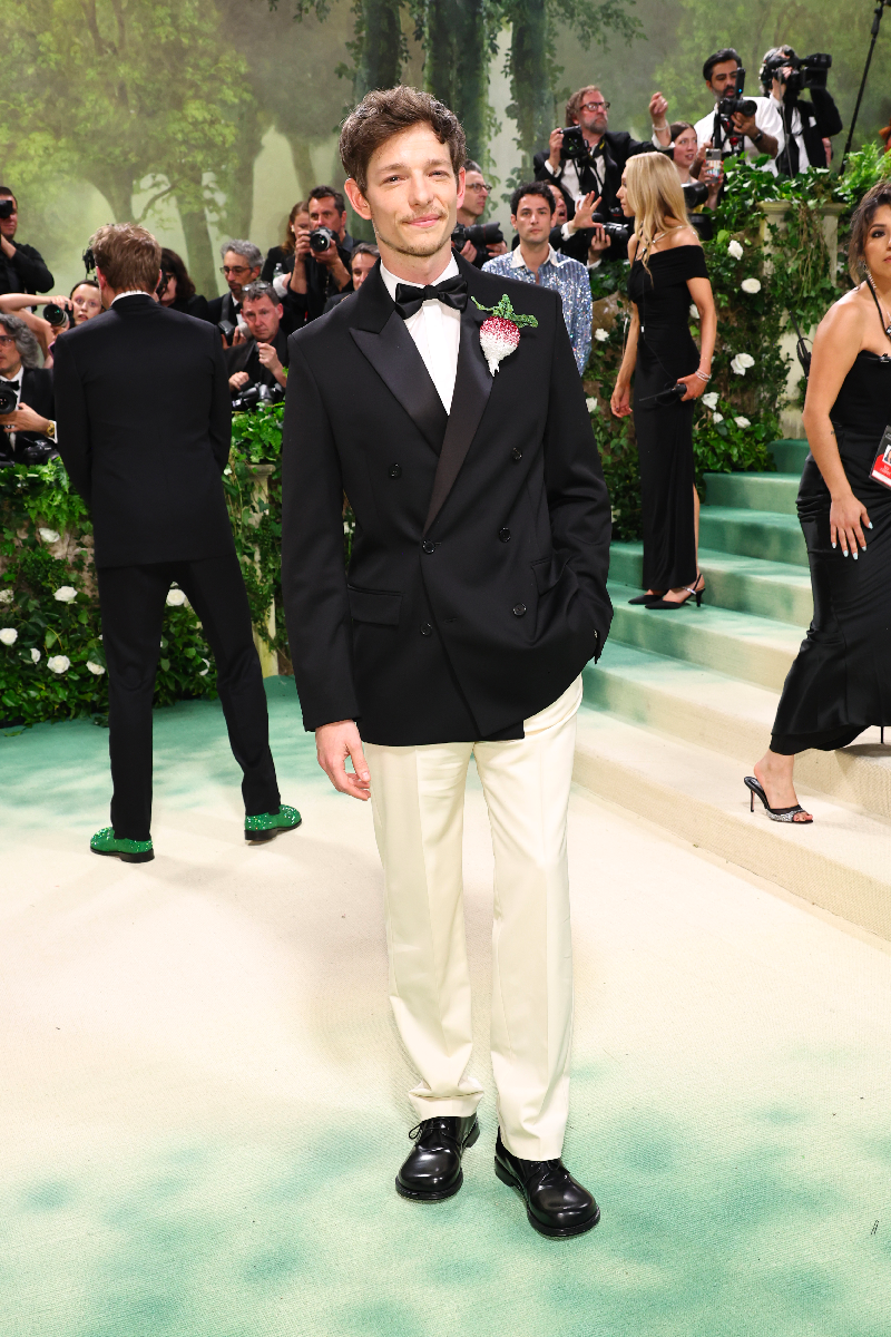 mike-faist-met-gala