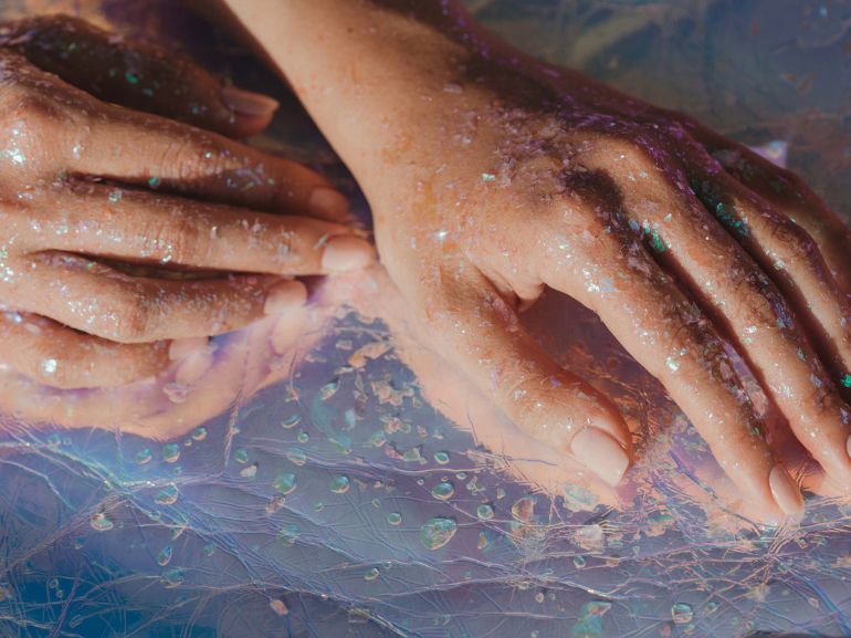 mobile bubble bath nail