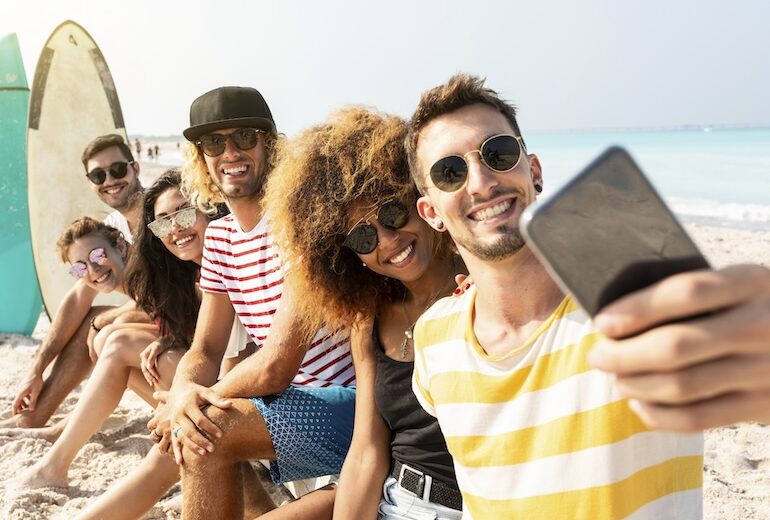 Come evitare di stressarsi prima e durante le vacanze con gli amici