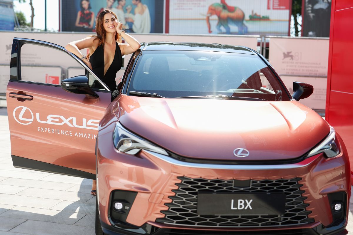 Lexus auto ufficiale Festival cinema Venezia (2)