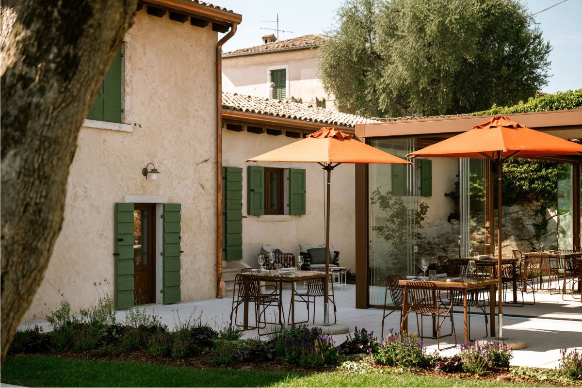 Riviera Restaurant (2)