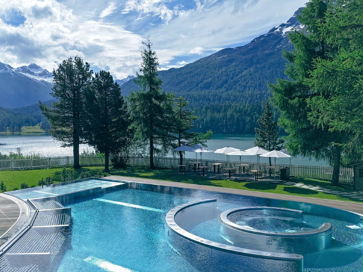 Summer_Outdoor_Pool_3