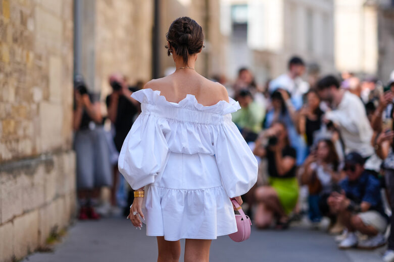 Gonna bianca “how to wear”: 5 look di street style a cui ispirarsi