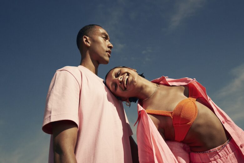 Love bombing: quando l’amore (troppo) travolgente è una red flag