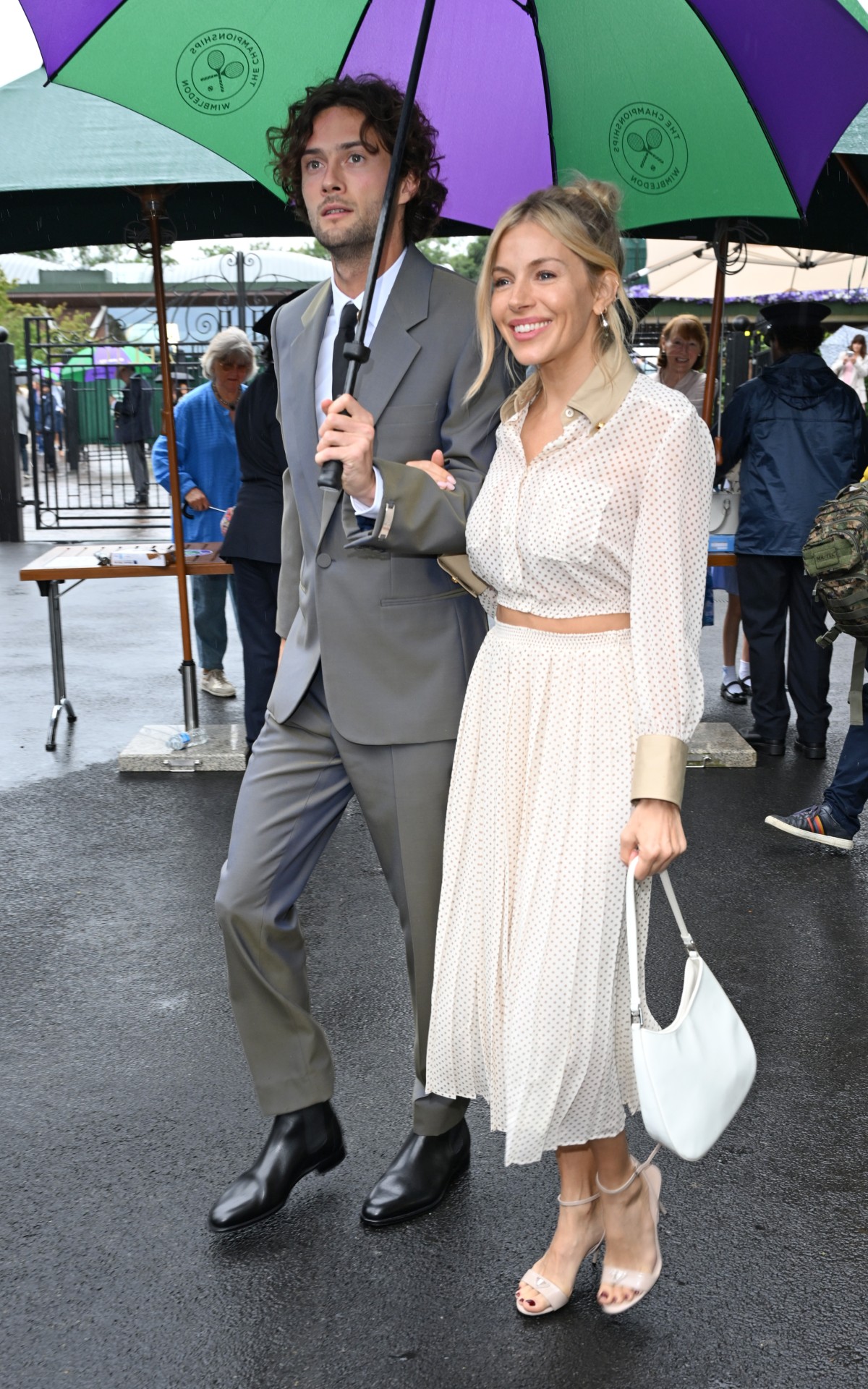 ook Sienna Miller_PRADA_Wimbledon 2024
