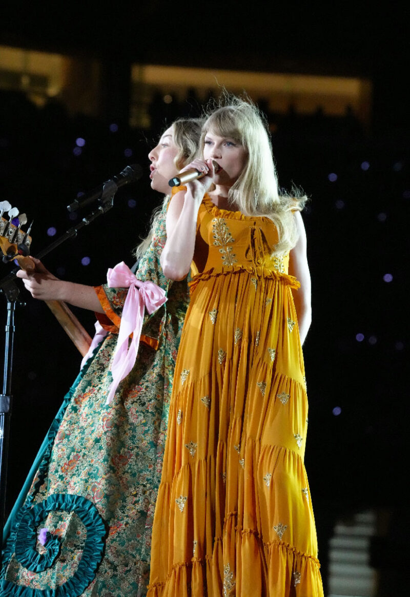 taylor-swift-concerto-abito-etro