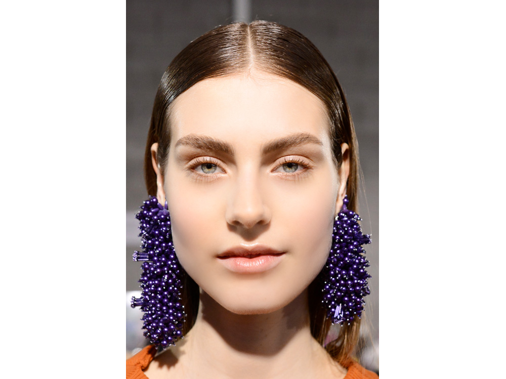wet-hair-capelli-effetto-bagnato-autunno-inverno-2018-2019-14
