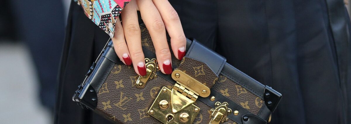 Unghie french particolari