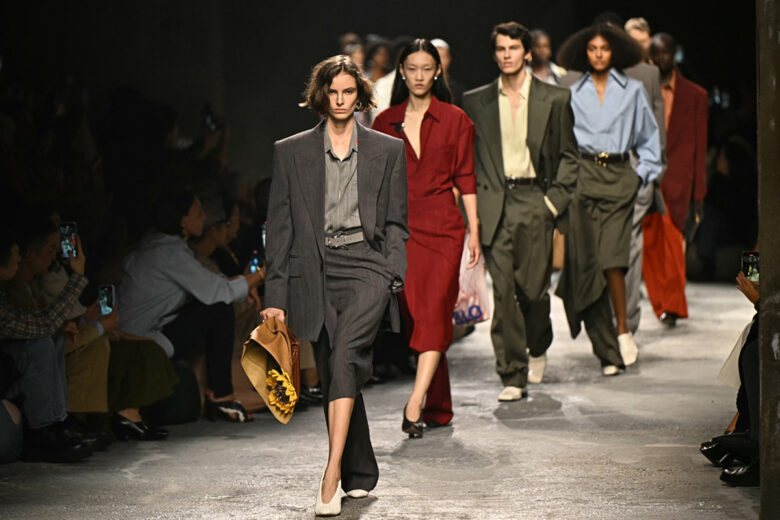 Nell’universo incantato di Bottega Veneta: 5 highlight della sfilata SS25