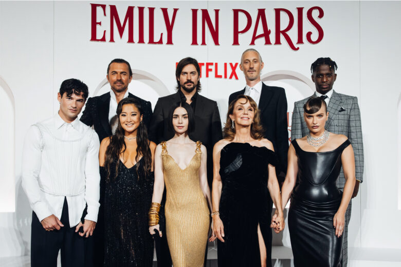 “Emily in Paris” sbarca in Italia: ecco i look delle protagoniste della serie alla Premiére di Roma