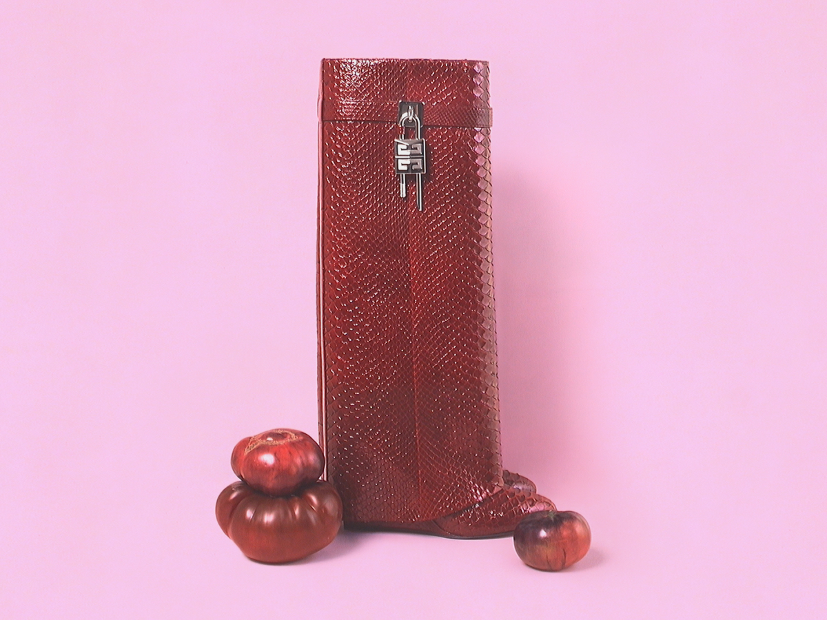 JR_Givenchy_SLB_2024_16-9_SO_FULL BLEED_06-2-2