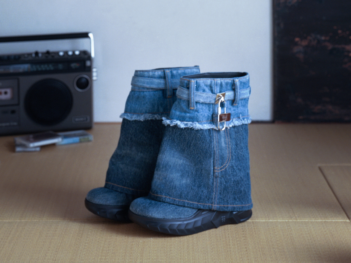 JR_Givenchy_SLB_2024_16-9_TH_FULL BLEED_03-3-2