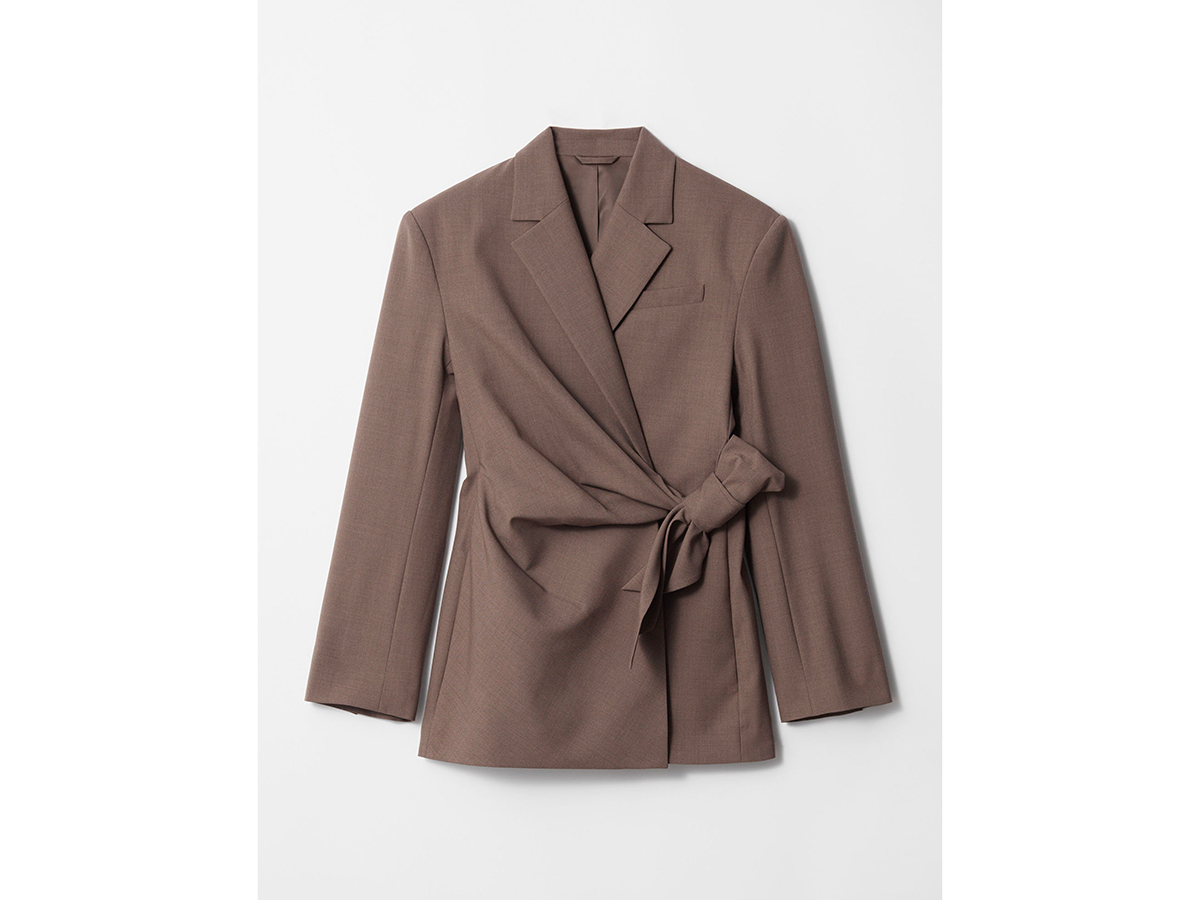 blazer-con-nodo-and-other-stories
