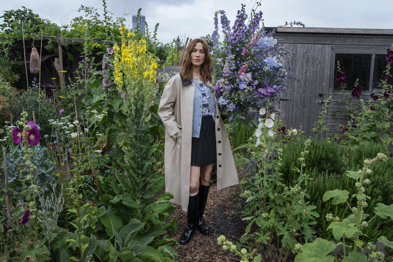 W.P. presenta la nuova collezione di Alexa Chung per Barbour. Inutile dirvi che vorremmo tutto, vero?