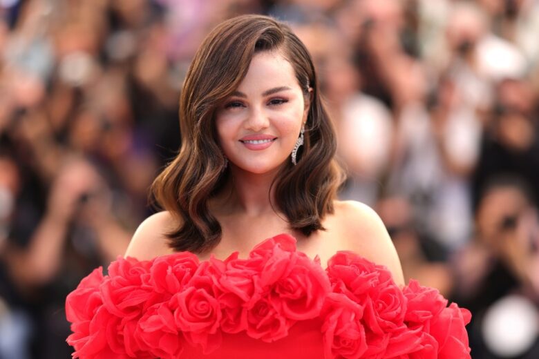 Selena Gomez: «Non posso avere figli, ma sono pronta ad abbracciare altre strade per diventare mamma»