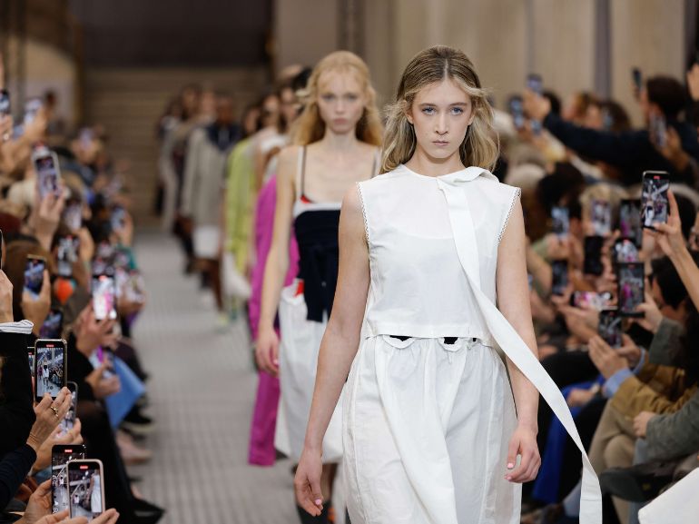 MOB miu miu pe 2025