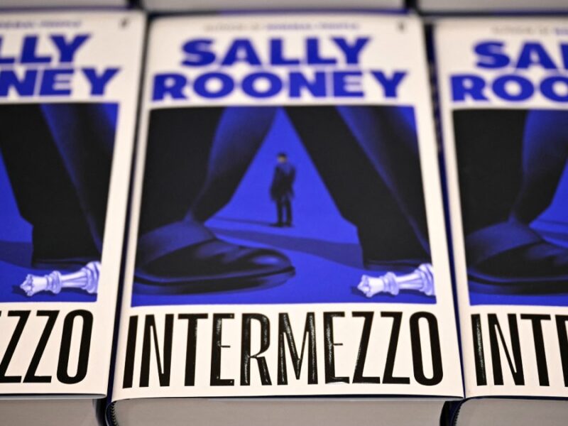 Sally Rooney Intermezzo