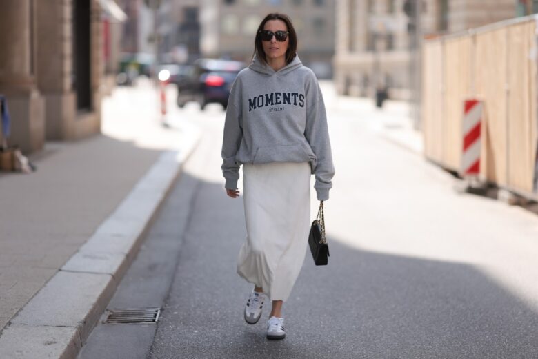 Felpa mania: come rendere elegante un capo casual in 7 look